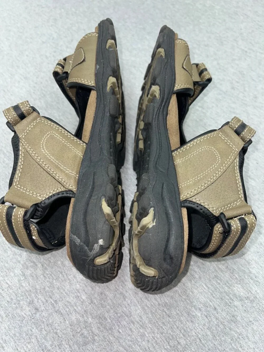 Reel Legends Mens Stingray Sandals 10M Brown & Black Adjustable Straps‎ Outdoors